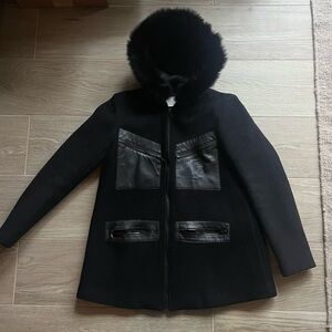 Sandro short wool coat w/ leathered pockets and fox fur trim hood size 36 / 4